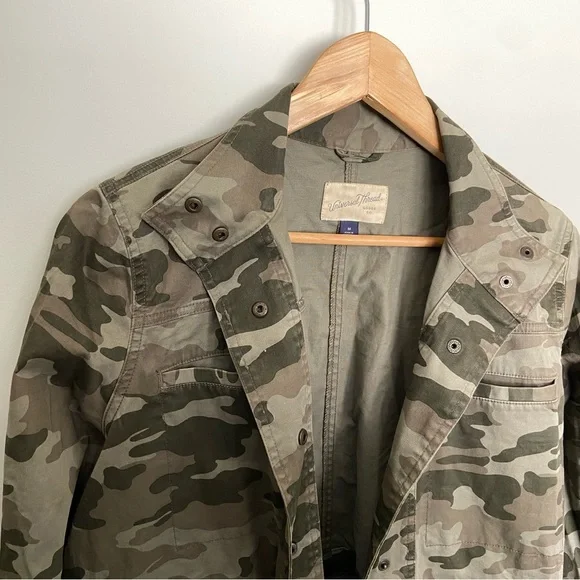 Universal Thread Camo Utility Jacket - Picture 6 of 8